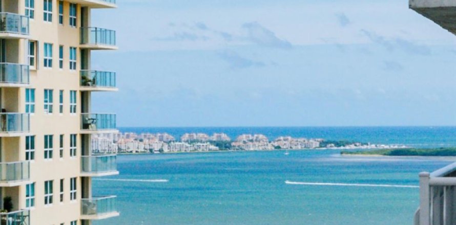 Condo in Miami, Florida, 1 bedroom  № 1228473