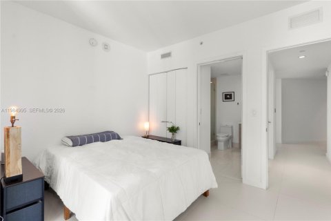 Снять в аренду кондоминиум в Майами, Флорида 2 спальни, 118.82м2, № 2050837 - фото 22