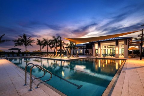 House in WELLEN PARK in Venice, Florida 3 bedrooms, 163.97 sq.m. № 2202615 - photo 25