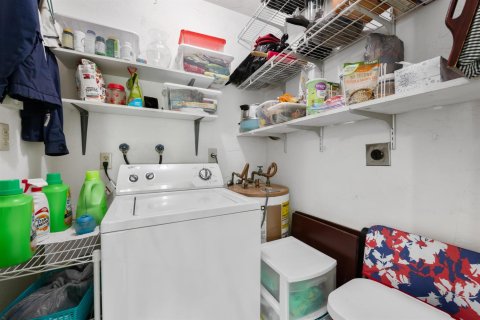 Купить виллу или дом в Тамарак, Флорида 1 комната, 99.68м2, № 2189713 - фото 18