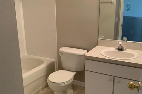 Снять в аренду таунхаус в Лейквуд Ранч, Флорида 6 комнат, 144.83м2, № 1541722 - фото 19