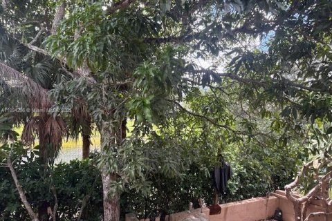 Снять в аренду таунхаус в Корал-Спрингс, Флорида 3 спальни, 134.71м2, № 1949058 - фото 30