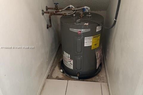 Снять в аренду таунхаус в Корал-Спрингс, Флорида 3 спальни, 134.71м2, № 1949058 - фото 24