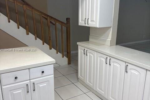 Снять в аренду таунхаус в Корал-Спрингс, Флорида 3 спальни, 134.71м2, № 1949058 - фото 4