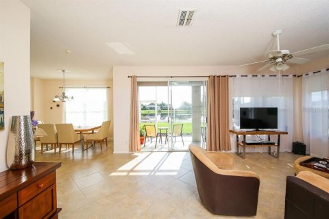 House in Bradenton, Florida 3 bedrooms, 154.31 sq.m. № 2109447 - photo 9