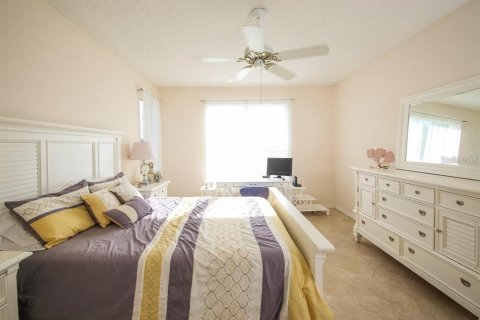 House in Bradenton, Florida 3 bedrooms, 154.31 sq.m. № 2109447 - photo 17