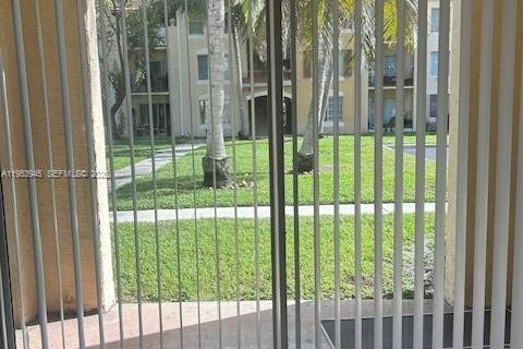 Copropriété à vendre à West Palm Beach, Floride: 3 chambres, 120.77 m2 № 2009078 - photo 4