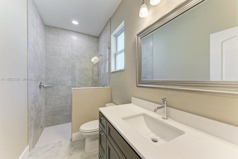 Casa en venta en North Port, Florida, 3 dormitorios № 2008561 - foto 24