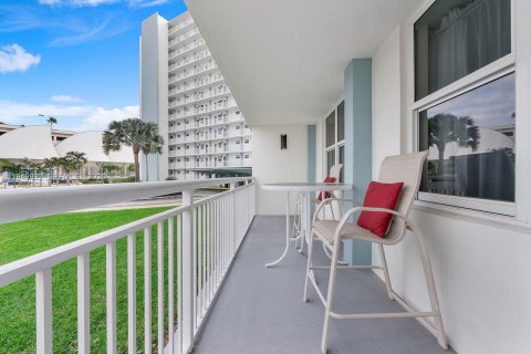 Condominio en venta en Pompano Beach, Florida, 2 dormitorios, 102.19 m2 № 2005909 - foto 12