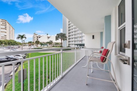 Condominio en venta en Pompano Beach, Florida, 2 dormitorios, 102.19 m2 № 2005909 - foto 25