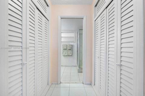 Condominio en venta en Pompano Beach, Florida, 2 dormitorios, 102.19 m2 № 2005909 - foto 22