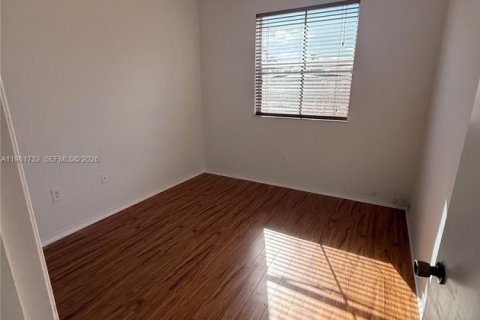 Townhouse in Pembroke Pines, Florida 2 bedrooms, 102.19 sq.m. № 2042979 - photo 15