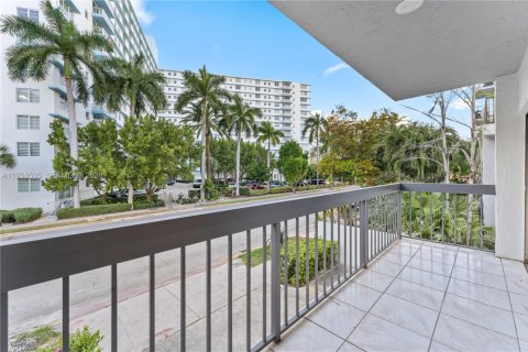 Condo à Miami Beach, Floride, 1 chambre № 1996848