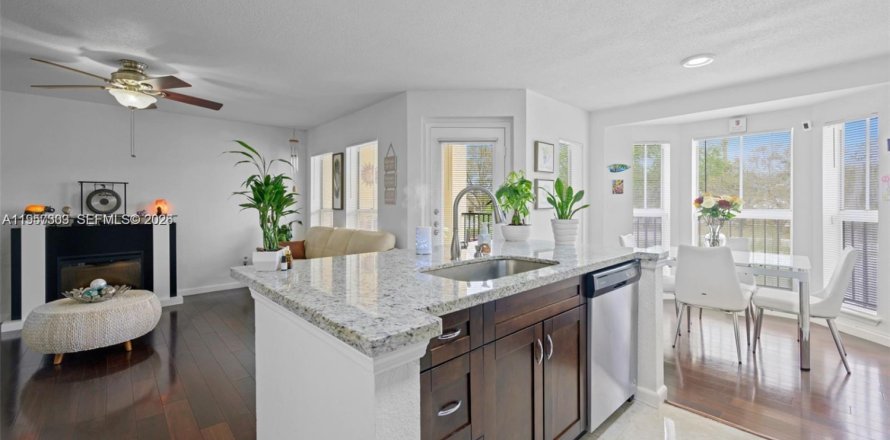 Condo à Coral Springs, Floride, 1 chambre  № 2019768