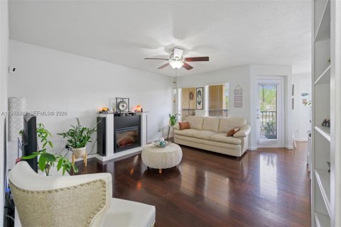 Copropriété à vendre à Coral Springs, Floride: 1 chambre, 88.26 m2 № 2019768 - photo 2