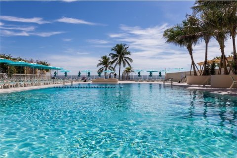 Condominio en alquiler en Hollywood, Florida, 1 dormitorio, 69.21 m2 № 2045693 - foto 4