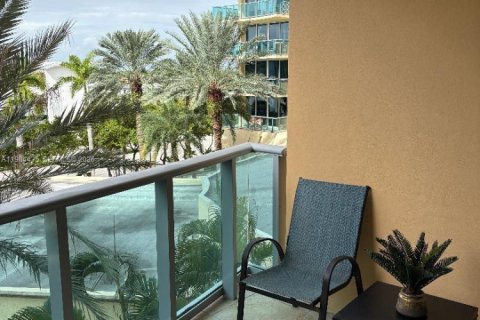 Condominio en alquiler en Hollywood, Florida, 1 dormitorio, 69.21 m2 № 2045693 - foto 12