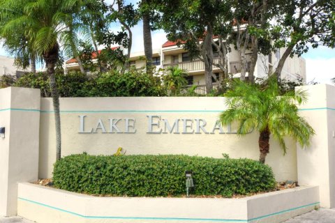 Condominio en venta en Oakland Park, Florida, 2 dormitorios, 85.47 m2 № 2146147 - foto 27