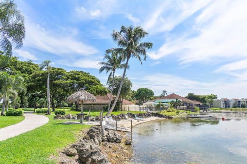 Condominio en venta en Oakland Park, Florida, 2 dormitorios, 85.47 m2 № 2146147 - foto 20