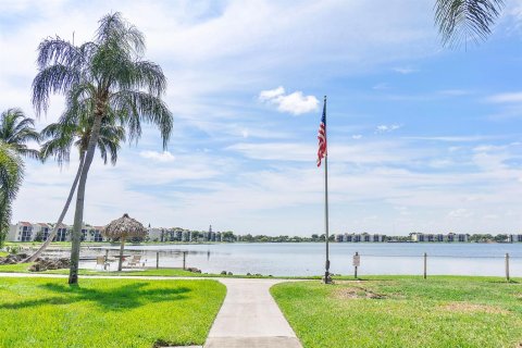 Condominio en venta en Oakland Park, Florida, 2 dormitorios, 85.47 m2 № 2146147 - foto 18