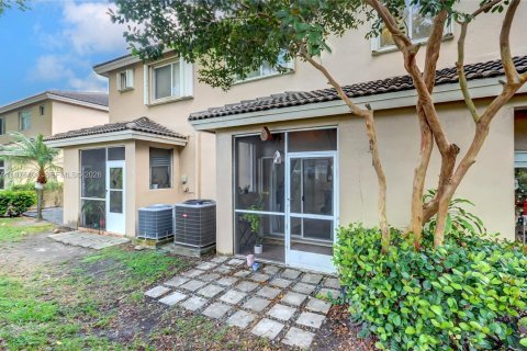 Condo in Doral, Florida, 3 bedrooms  № 2040865 - photo 25