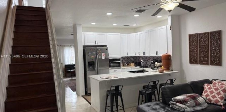 Condo in Doral, Florida, 3 bedrooms  № 2040865