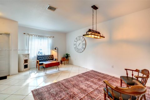 Condo in Doral, Florida, 3 bedrooms  № 2040865 - photo 14