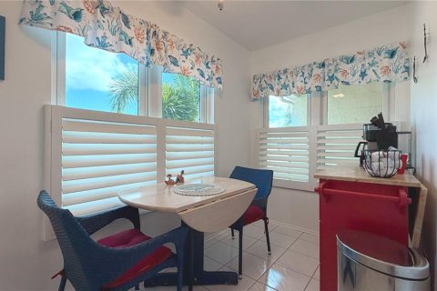 Condo in Bradenton, Florida, 2 bedrooms  № 2316890 - photo 17