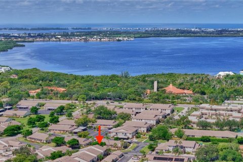 Condo in Bradenton, Florida, 2 bedrooms  № 2316890 - photo 2