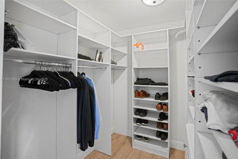 Copropriété à vendre à Hollywood, Floride: 2 chambres, 213.68 m2 № 1857595 - photo 22