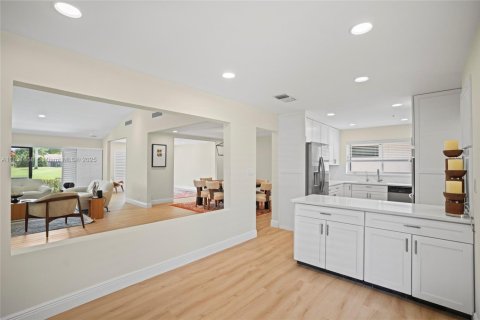 Copropriété à vendre à Hollywood, Floride: 2 chambres, 213.68 m2 № 1857595 - photo 9