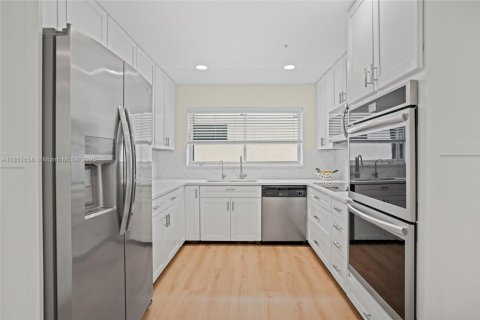 Copropriété à vendre à Hollywood, Floride: 2 chambres, 213.68 m2 № 1857595 - photo 8
