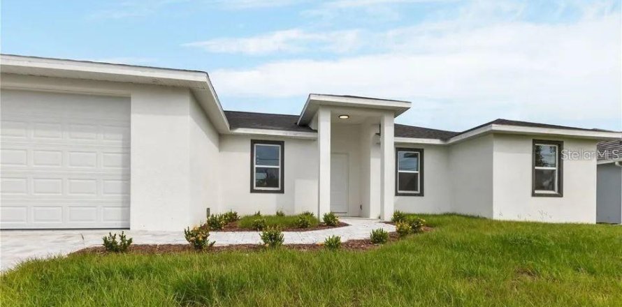 Villa ou maison à Port Charlotte, Floride 4 chambres, 155.7 m2 № 1550145