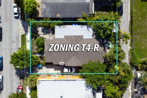 Villa ou maison à Miami, Floride 2 chambres, 140.28 m2 № 2088817