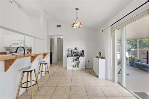 Casa en venta en Lake Wales, Florida, 3 dormitorios, 160.72 m2 № 2221773 - foto 4
