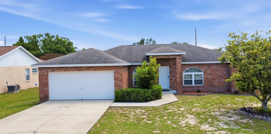 Casa en Lake Wales, Florida 3 dormitorios, 160.72 m2 № 2221773