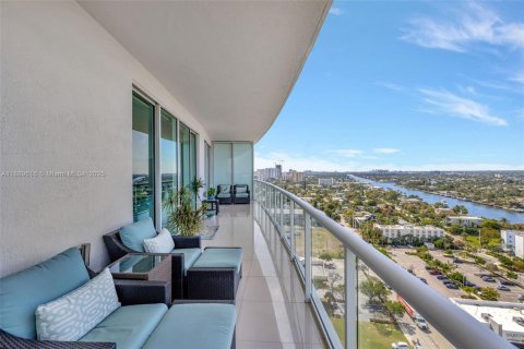 Condo in Pompano Beach, Florida, 2 bedrooms  № 1947983 - photo 26