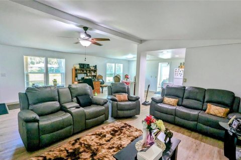 House in Haines City, Florida 4 bedrooms, 157.93 sq.m. № 1909357 - photo 2