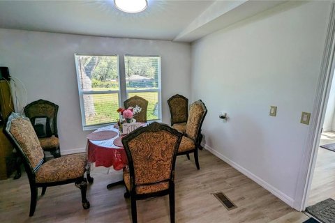 House in Haines City, Florida 4 bedrooms, 157.93 sq.m. № 1909357 - photo 3