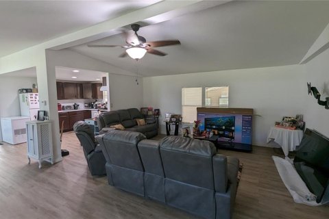House in Haines City, Florida 4 bedrooms, 157.93 sq.m. № 1909357 - photo 4