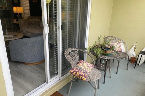 Condominio en alquiler en Winter Park, Florida, 2 dormitorios, 95.32 m2 № 1912978 - foto 16