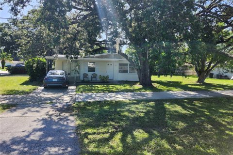 House in Clearwater, Florida 2 bedrooms, 118.73 sq.m. № 1838833 - photo 14