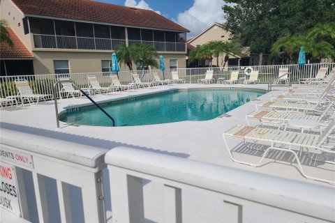 Condo in Bradenton, Florida, 2 bedrooms  № 1746328 - photo 22