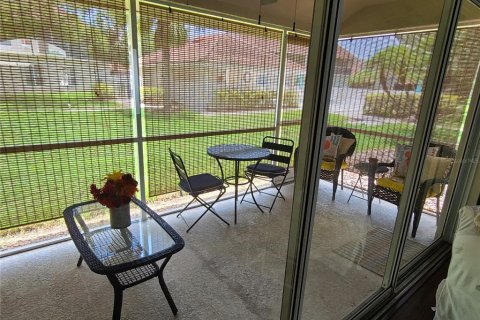 Condo in Bradenton, Florida, 2 bedrooms  № 1746328 - photo 18