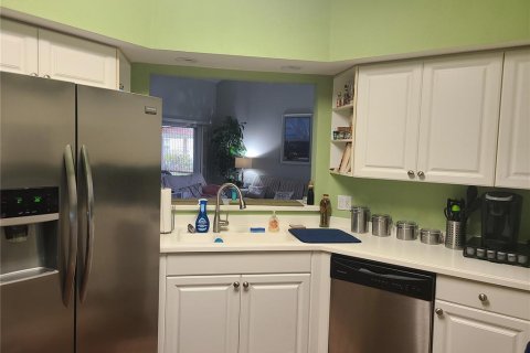 Condo in Bradenton, Florida, 2 bedrooms  № 1746328 - photo 6