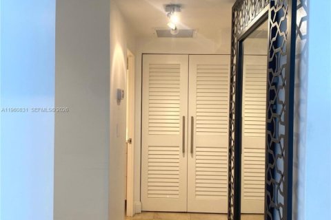 Снять в аренду кондоминиум в Майами, Флорида 1 спальня, 73.11м2, № 2021885 - фото 4