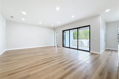 Villa ou maison à vendre à Tampa, Floride: 5 chambres, 332.96 m2 № 2148133 - photo 7