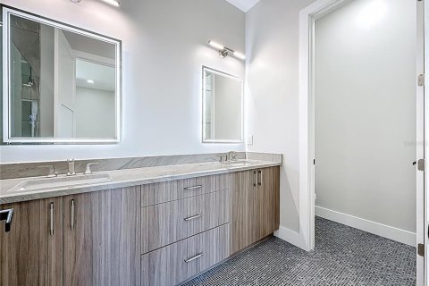 Villa ou maison à vendre à Tampa, Floride: 5 chambres, 332.96 m2 № 2148133 - photo 24