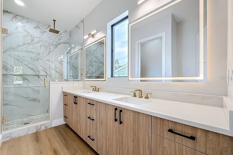 Villa ou maison à vendre à Tampa, Floride: 5 chambres, 332.96 m2 № 2148133 - photo 11