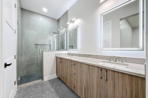 Villa ou maison à vendre à Tampa, Floride: 5 chambres, 332.96 m2 № 2148133 - photo 25
